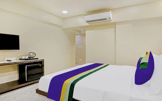 Treebo Premium Golden Bliss Trimurti Nagar Square