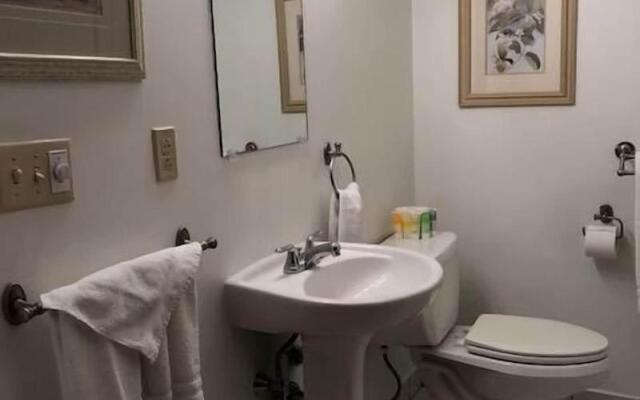 Camelot Restaurant & Inn