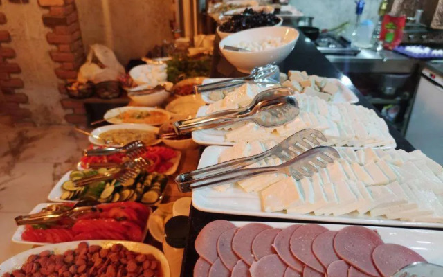 The Golden Pera's Hotel & Spa