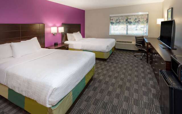 La Quinta Inn & Suites by Wyndham Houston NW Brookhollow
