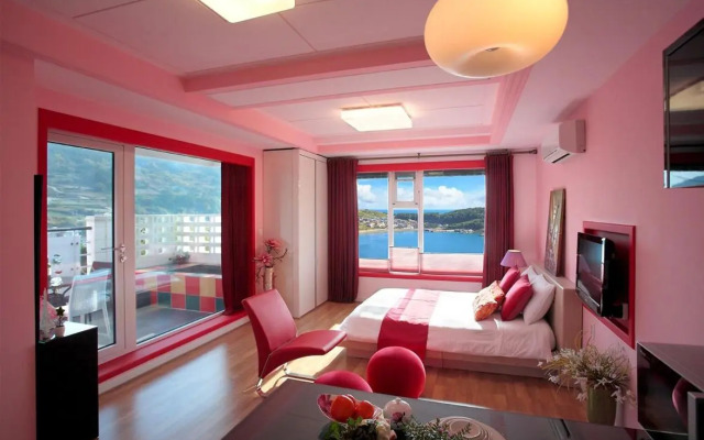 Namhae Elnido Pension