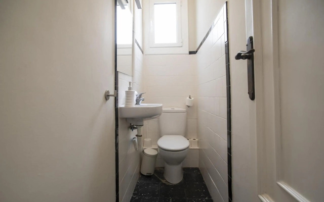 63PAR275- Sunny apartment in Paralel