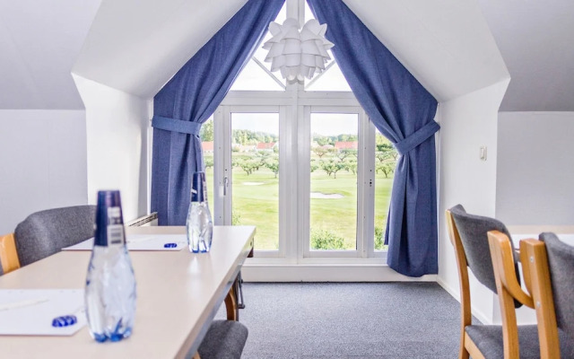 Lilla Viks Restaurang Boende & Golf