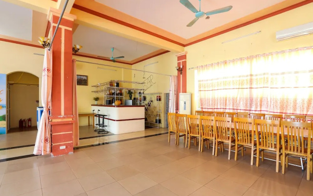 OYO 593 Bach Duong Hotel