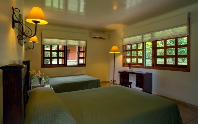 Natural Lodge Caño Negro