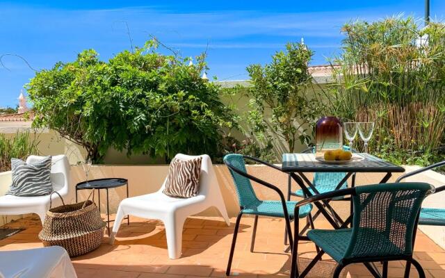 Casa Silwa Chic 2BR Townhouse Ocean Views 5min to Beach & Pool