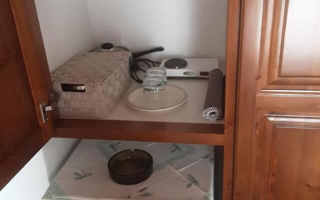 Magda Studios - Double Bed Room N4