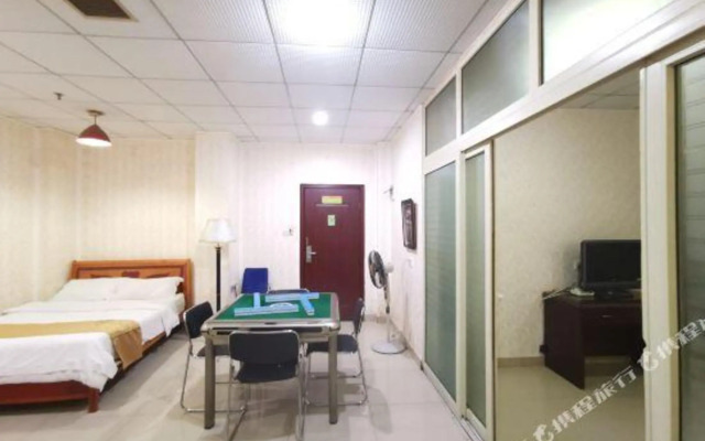 Yuanyue Business Hotel