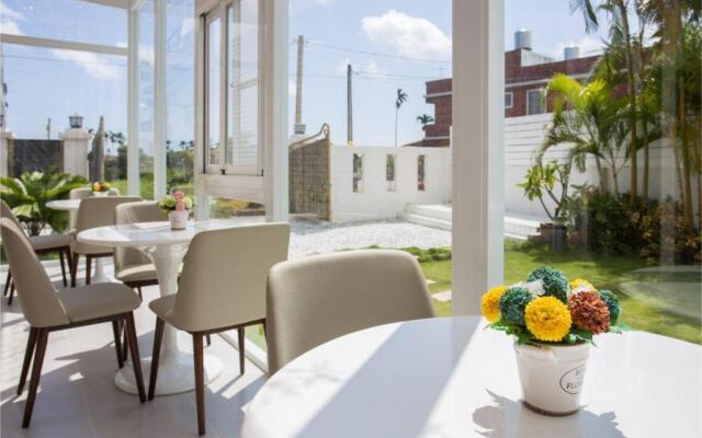 Love Travel B&B
