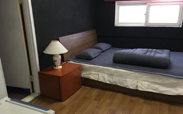 OG GUESTHOUSE - Hostel