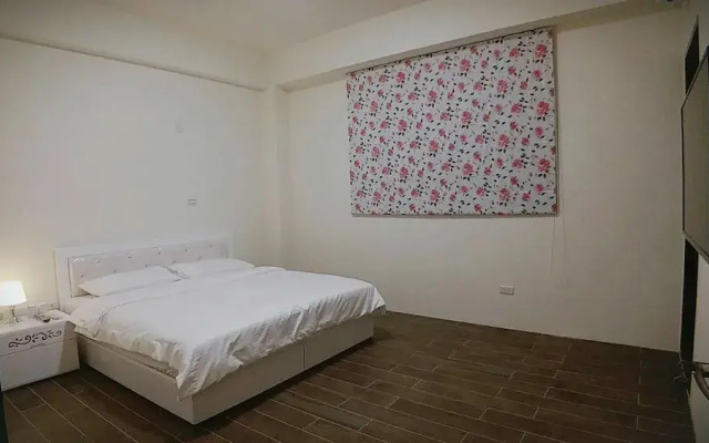 Yuanshan Dahu Homestay