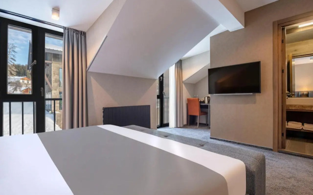 Sunny Hotel