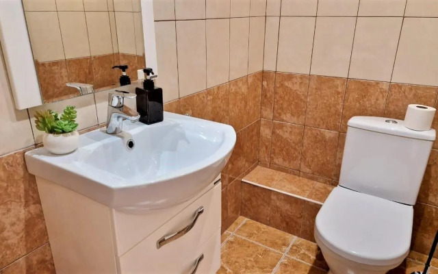 Apart Aprel (Апарт Апрель) на улице Краснозвездная 33