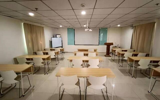 Hanting Hotel (Hefei Chuzhou Road Dadongmen Metro