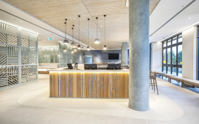 Holiday Inn & Suites Sunshine Coast by IHG – Lobby – Maroochydore