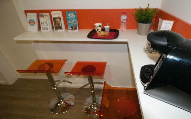Hostal Live Barcelona