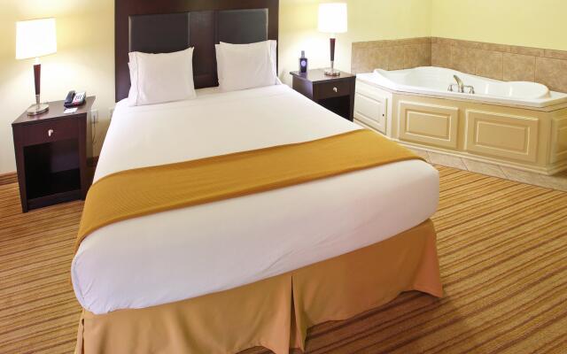 Holiday Inn Express & Suites West by IHG