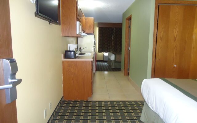 Town House Extended Stay Hotel Downtown