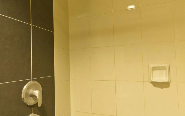 Richmond Plaza Hotel