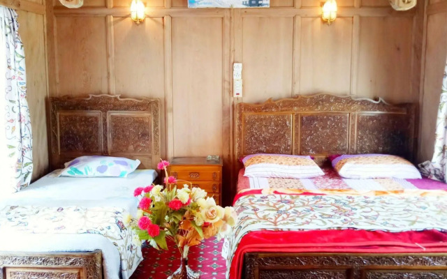 New Bul Bul Group Of Houseboats