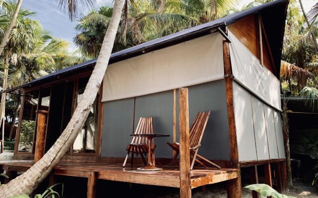 Libelula Tulum Beachfront Hotel