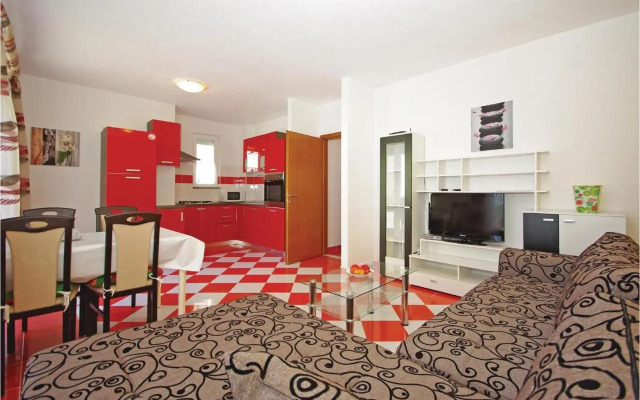 One-Bedroom Apartment in Makarska