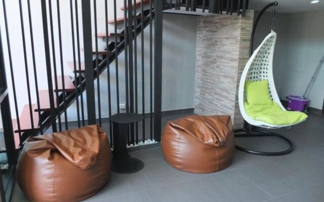 Nida Rooms Royal de Nongprue Hotel