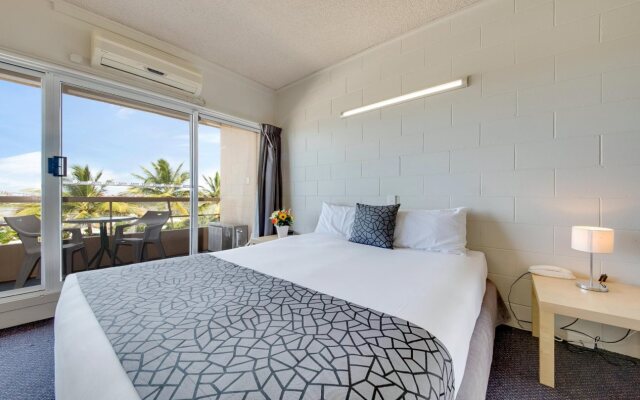 Camelot Motel