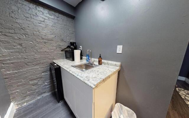 Prices And Location CANNOT Be Beat!! 3-B1