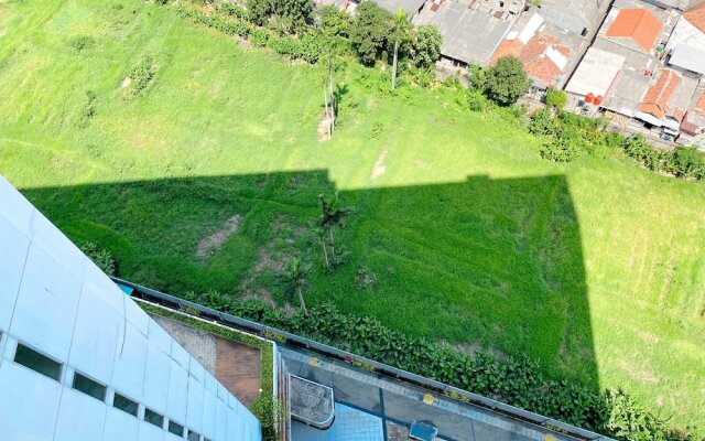 Modern Look And Comfy Studio Patraland Urbano Apartment