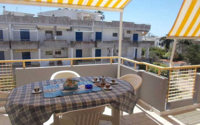 Charming Apartment Near Baia Verde Beach