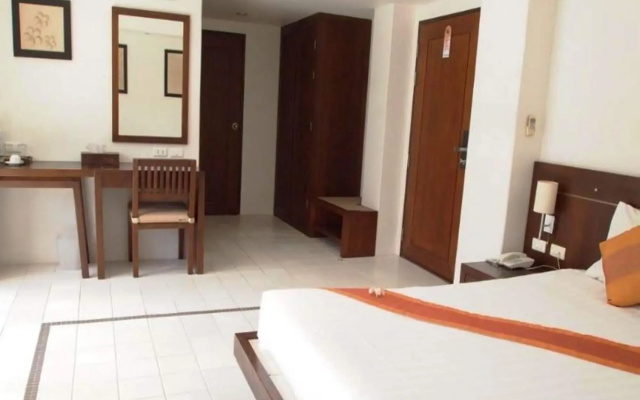Evergreen Resort