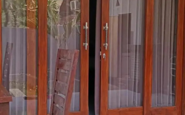 Warung Ombak Homestay