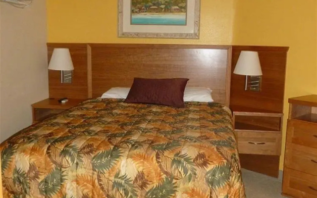 Maui Sunset B115 - Two Bedroom Condo