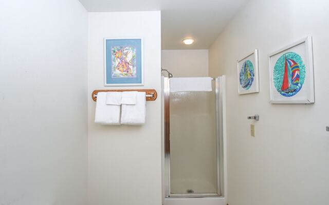 Lake Reflections 4 Bedroom House