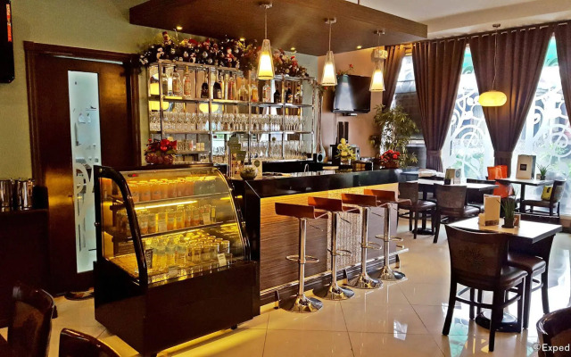 Avitel Hotel