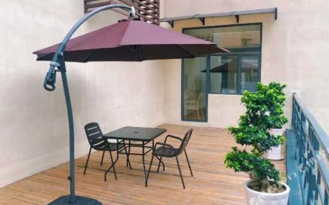 Xiaoyin Yisu Hostel