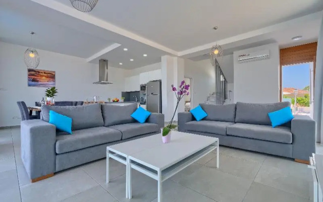 Sea Point Villas Coral Bay