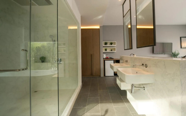The Gallery Hotel Nai Harn