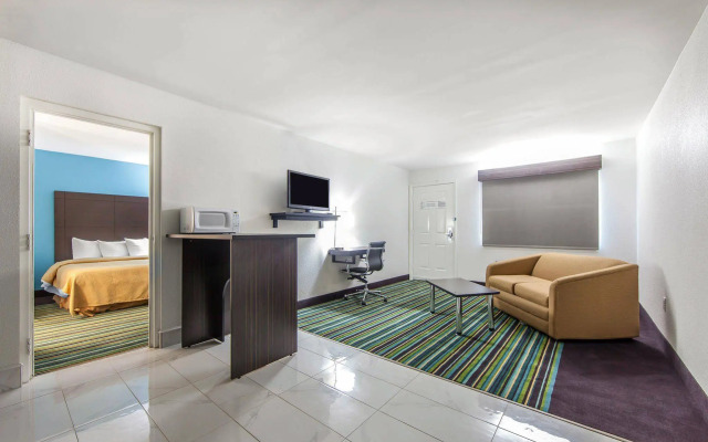 Quality Inn & Suites