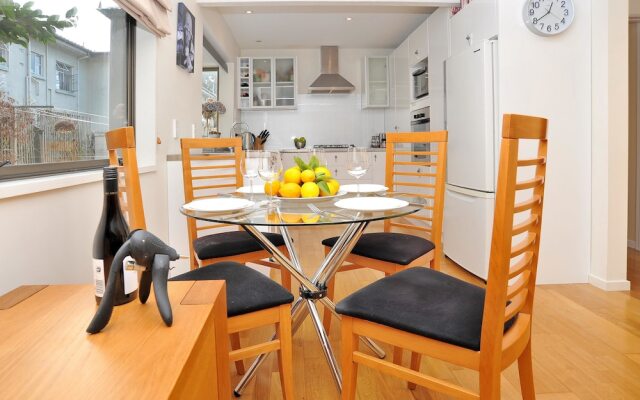 Salisbury St Villa 1