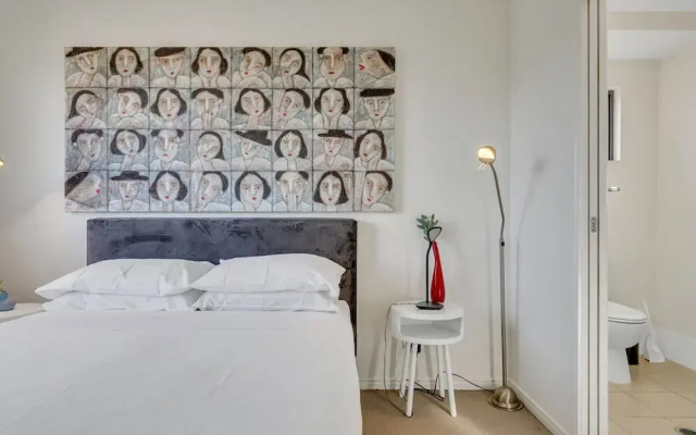 Bright 2-bed With Private Balcony & Serene View