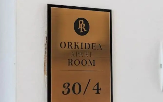 Modern Studio by the Beach - Orkidea