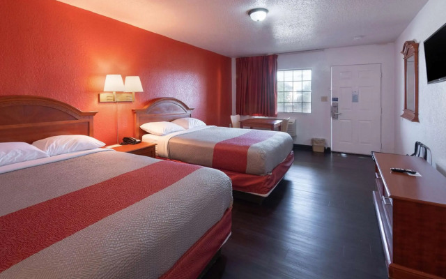 Motel 6 Montgomery, AL - Coliseum