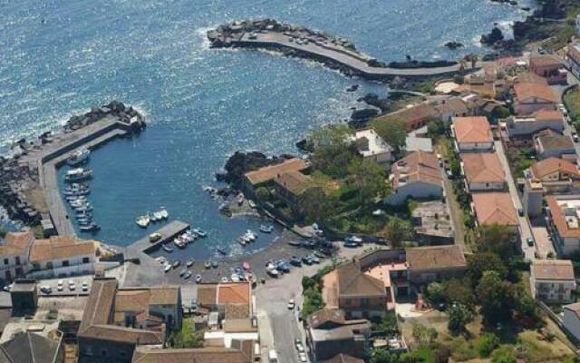 Cozy Apartment by the Sea
