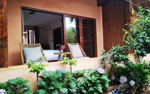 Puzhehei Xianrenju Lake View Homestay