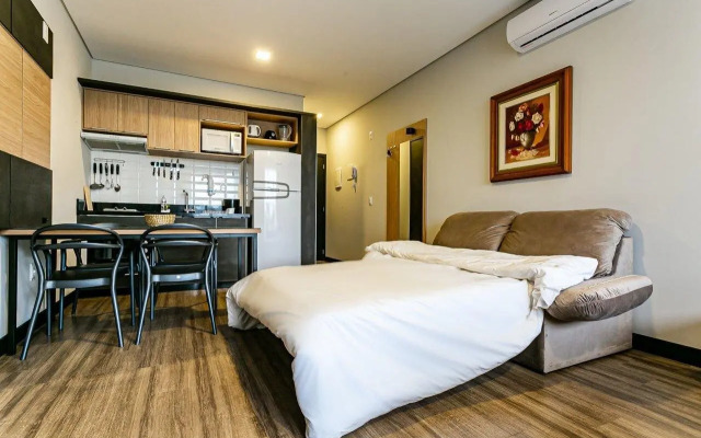 Studio novo bem localizado à 750m da praia STI209