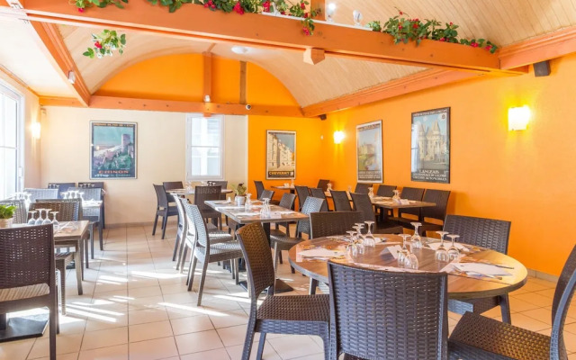 Castel Parc De Fierbois