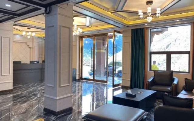 Daocheng Century Aden Hotel