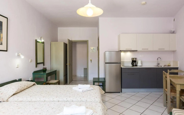 Philoxenia Apartments
